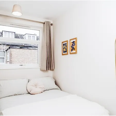 Alice'S Central Stay: Parking + Close To The Motor Point Arena Nottingham Exterior photo